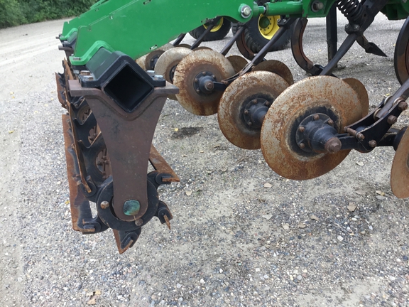 2014 John Deere 2730 Disk Ripper
