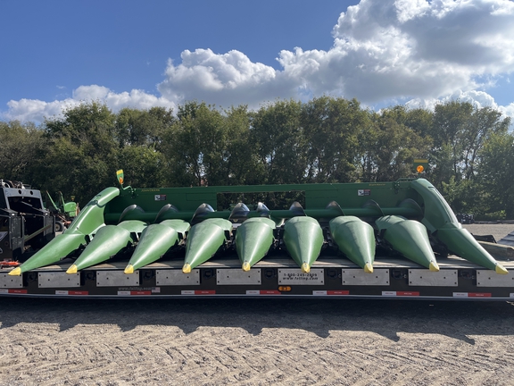 2009 John Deere 608C StalkMaster Header Corn Head