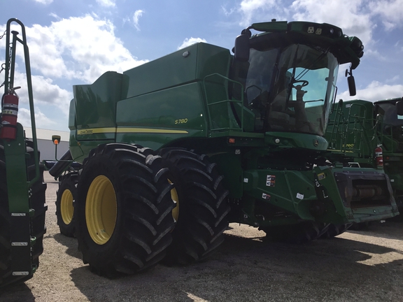 2023 John Deere S780 Combine