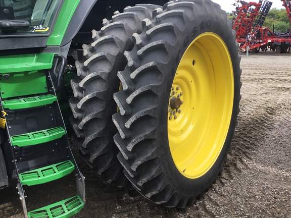 2024 John Deere 8R 340 Tractor