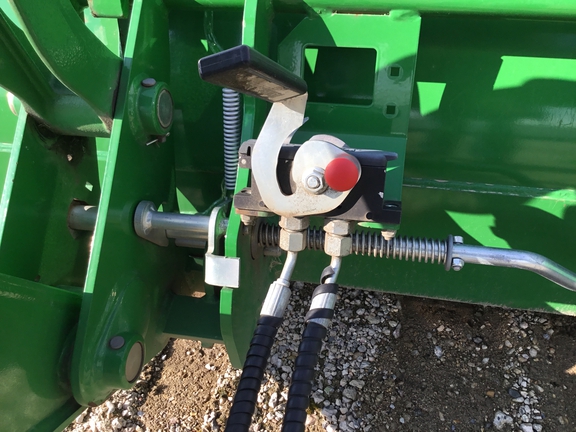 2022 John Deere 660R Loader