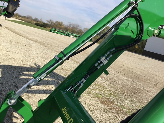 2022 John Deere 660R Loader