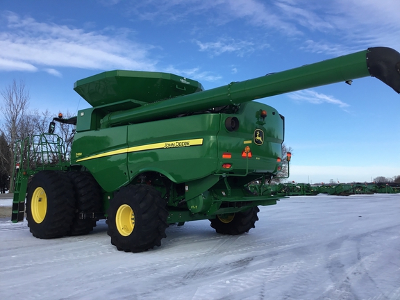2014 John Deere S680 Combine