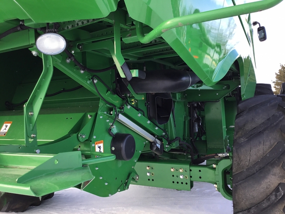 2014 John Deere S680 Combine