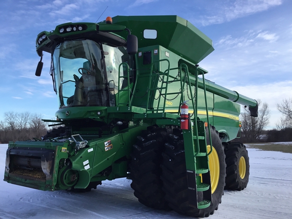 2014 John Deere S680 Combine