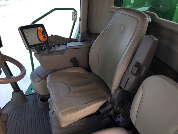 2014 John Deere S680 Combine