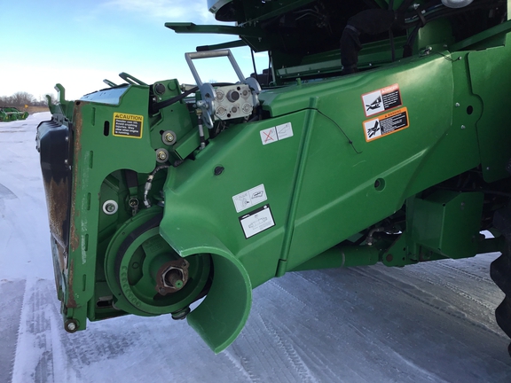 2014 John Deere S680 Combine