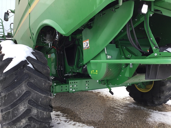 2023 John Deere S790 Combine