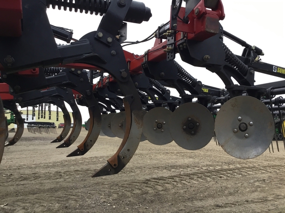 2017 Case IH 875 Disk Ripper