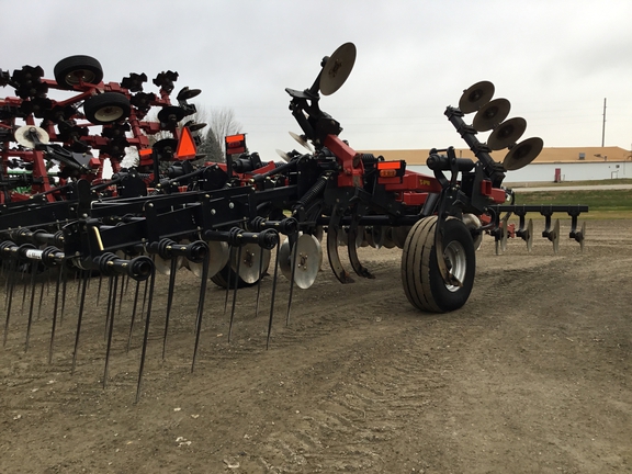 2017 Case IH 875 Disk Ripper