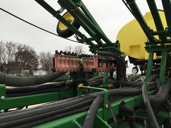 2015 John Deere 1775NT Planter