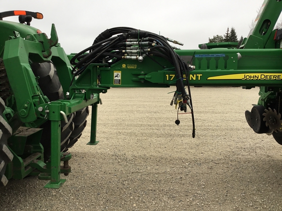 2015 John Deere 1775NT Planter