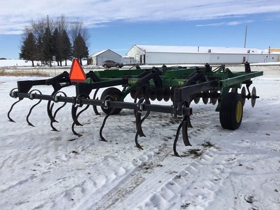 1988 John Deere 714 Mulch Tiller