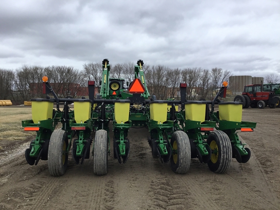 2002 John Deere 1770 Planter