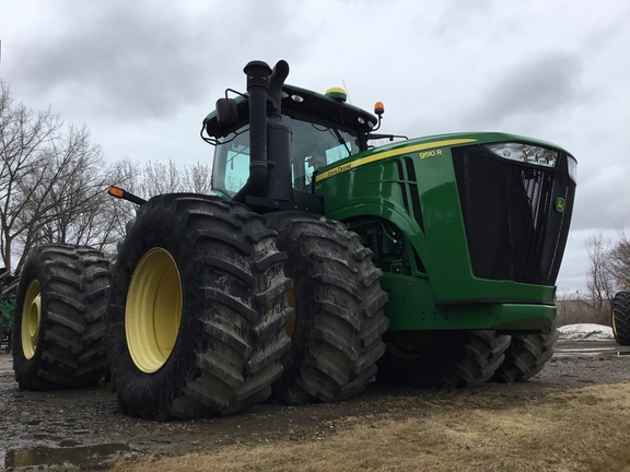 2012 John Deere 9510R Tractor 4WD