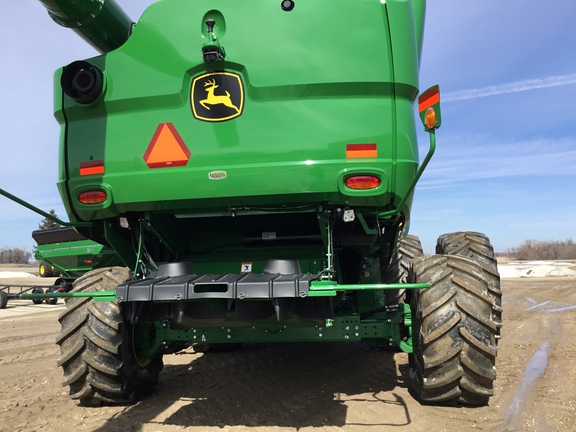 2024 John Deere S790 Combine