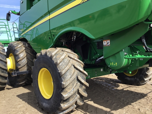 2024 John Deere S790 Combine