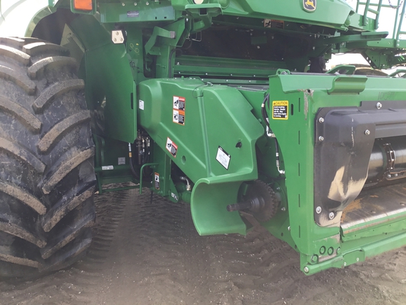 2024 John Deere S790 Combine