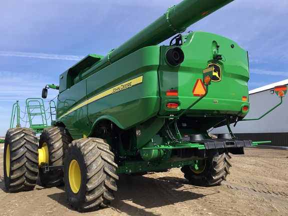 2024 John Deere S790 Combine
