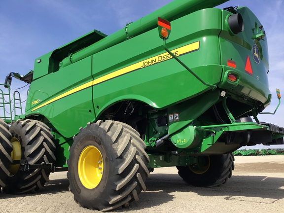 2024 John Deere S780 Combine