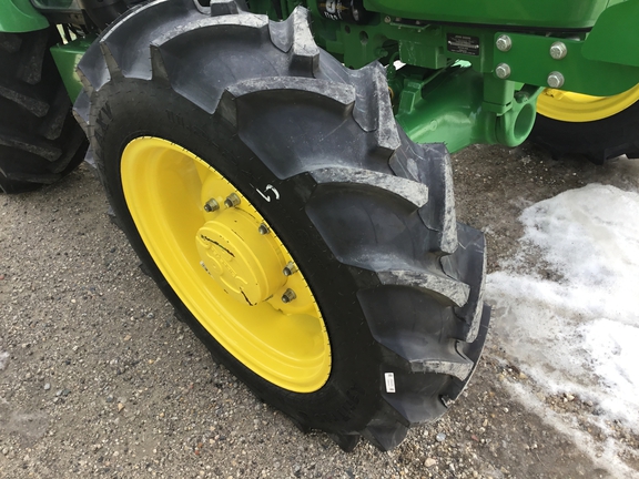 2024 John Deere 5075E Tractor