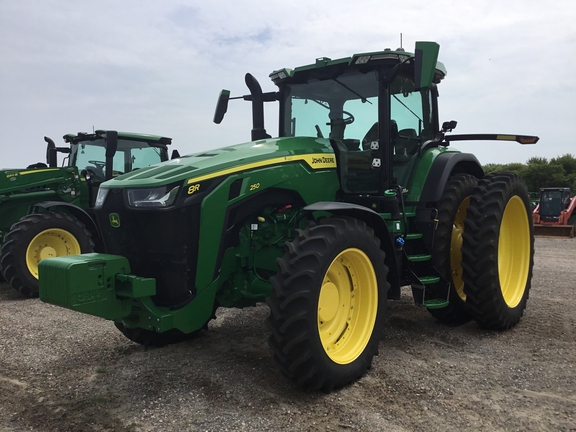 2021 John Deere 8R 250 Tractor