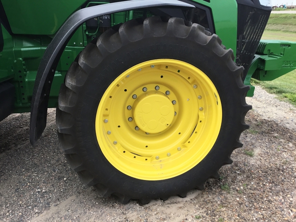 2021 John Deere 8R 250 Tractor
