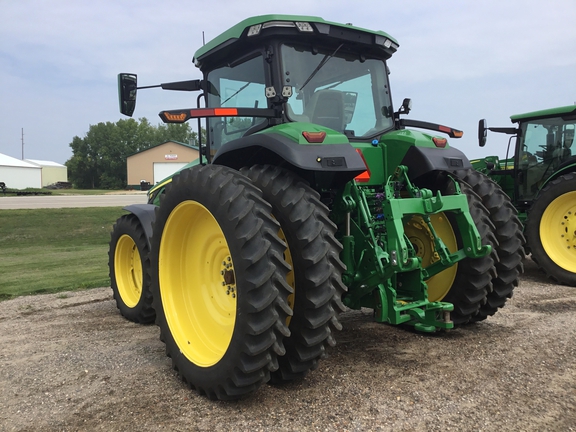 2021 John Deere 8R 250 Tractor