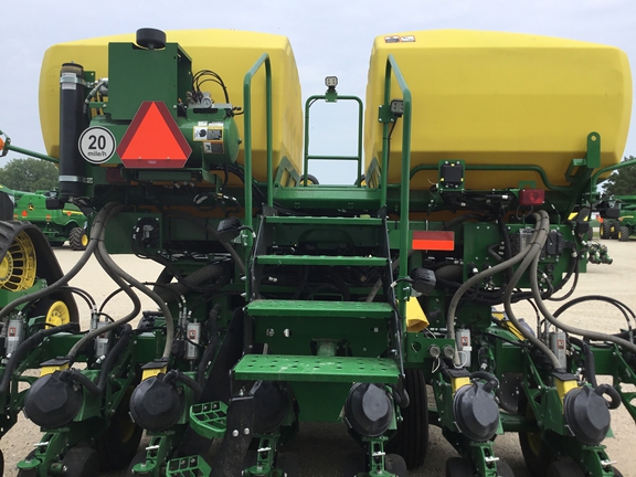 2026 John Deere DB44 Planter