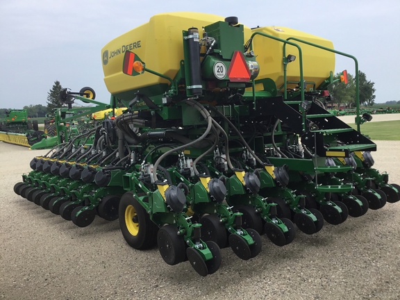 2026 John Deere DB44 Planter