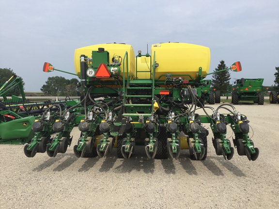 2024 John Deere DB66 Planter