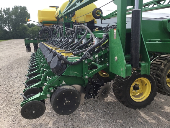 2024 John Deere DB66 Planter