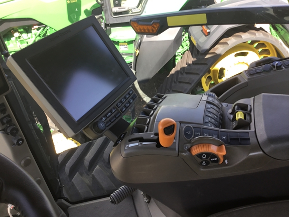 2023 John Deere 8RT 370 Tractor Rubber Track