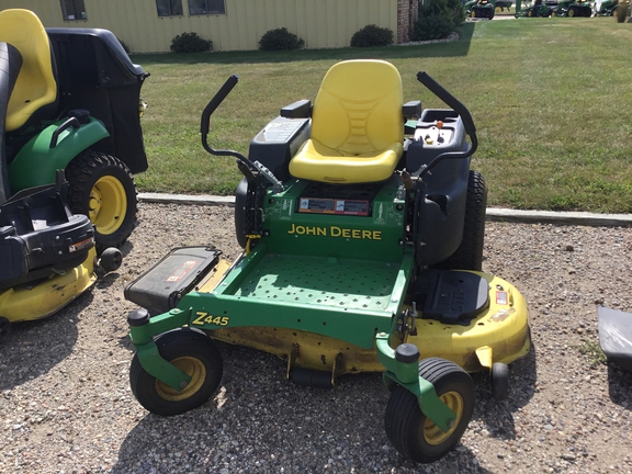 2009 John Deere Z445 Mower/Zero Turn