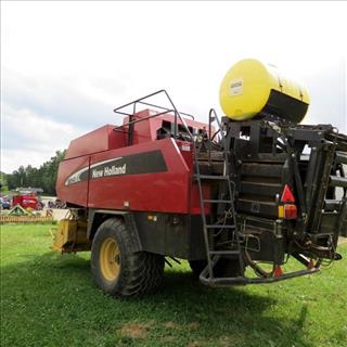 2012 New Holland BB940A Baler/Square