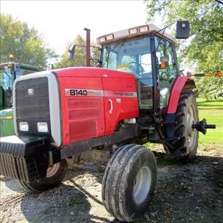 1996 Massey Ferguson 8140 Tractor