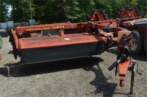 2000 New Holland 1411 Windrower