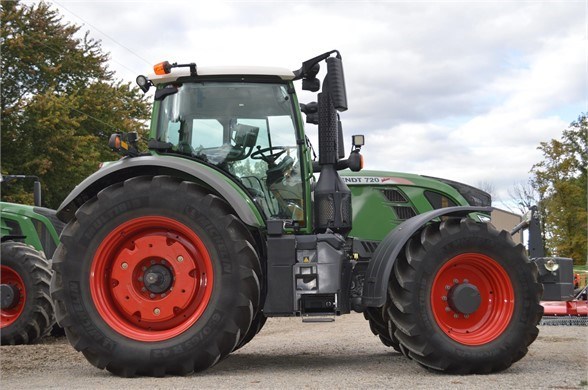 2014 Fendt 720 VARIO Tractor