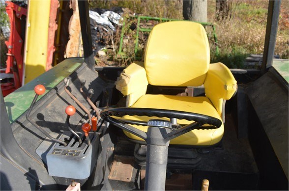 1988 John Deere 2955 Tractor