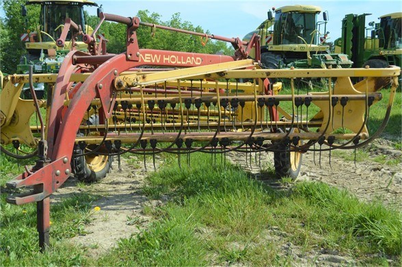 New Holland 256 Rake/Hay