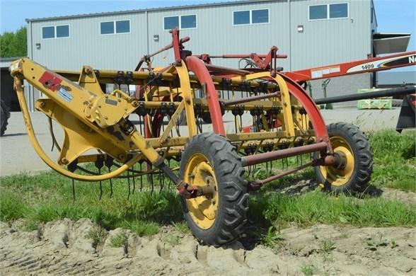 New Holland 256 Rake/Hay