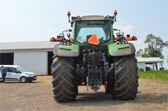 2014 Fendt 724 VARIO TMS Tractor