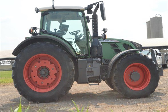 2014 Fendt 724 VARIO TMS Tractor