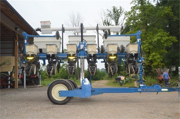 2013 Kinze 3500 Planter