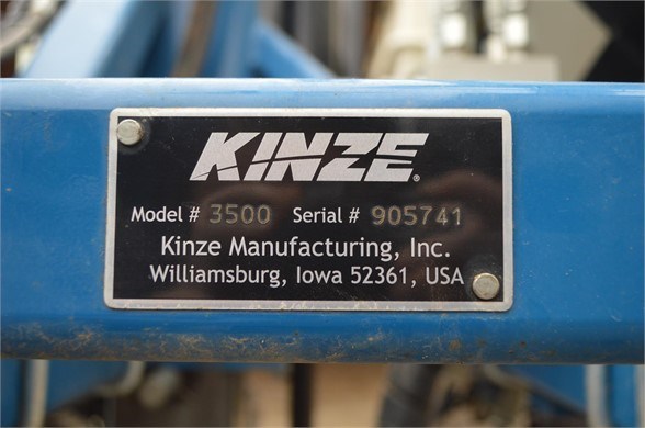 2013 Kinze 3500 Planter