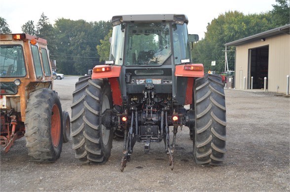 2001 Massey Ferguson 4270 Tractor