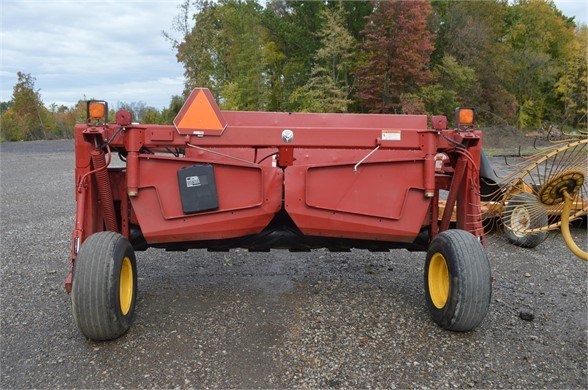 2012 New Holland H7230 Windrower