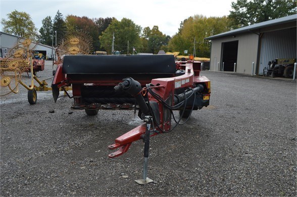 2012 New Holland H7230 Windrower