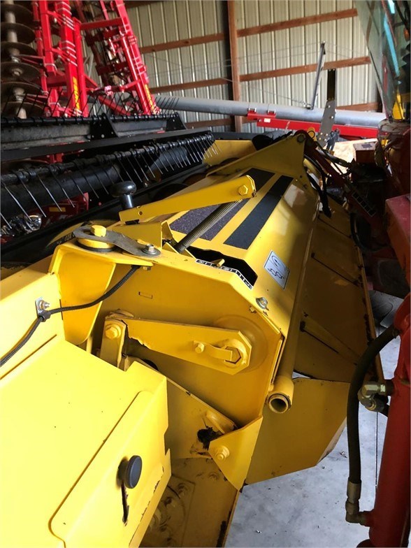 2014 New Holland HAYBINE 16HS Windrower Header