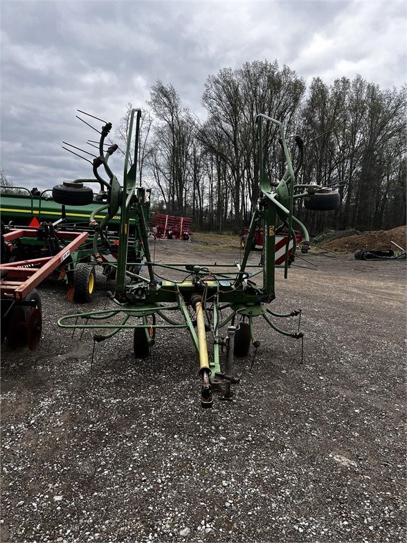 2004 Krone KW550 Tedder